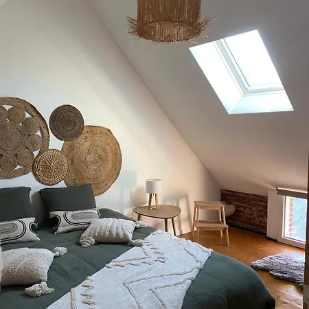 Le Refuge Des Etoiles Et Bed and Breakfast 3*